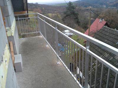 Ocelové zábradlí - balkon (pozink)