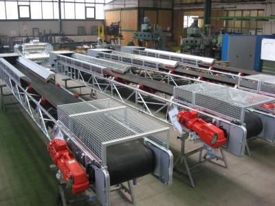 Portable belt conveyor