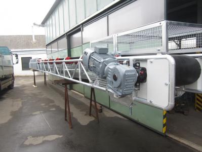 Portable belt conveyor