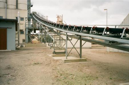 Feed conveyor